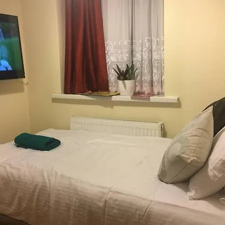 F3 Cosy Single Room London Exterior photo