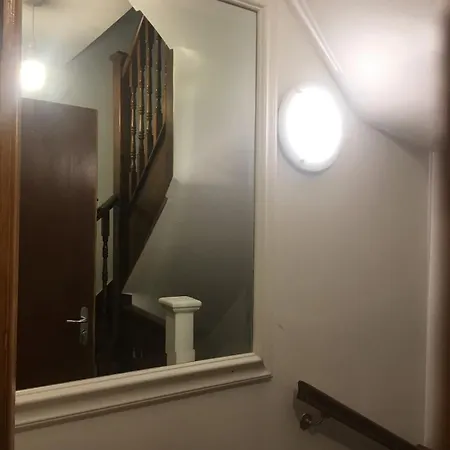F3 Cosy Single Room London Exterior photo